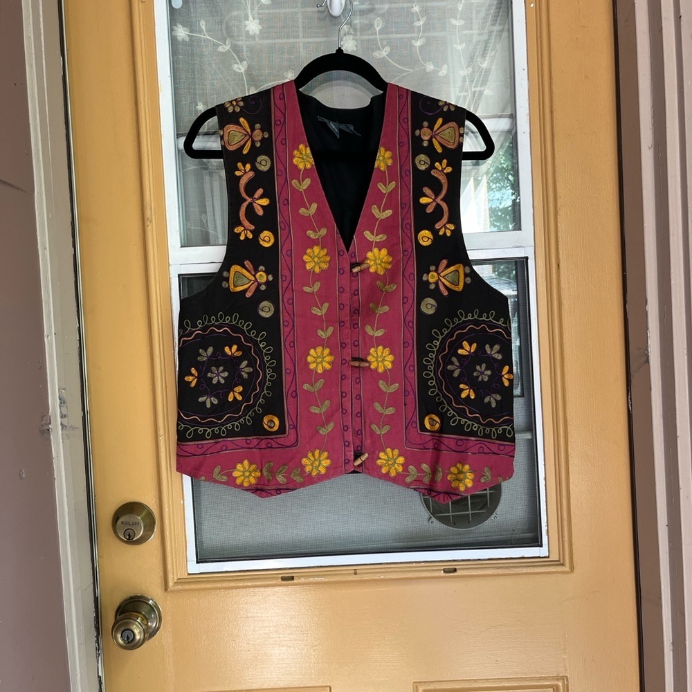 Embroidered Floral Vest in Pink and Black